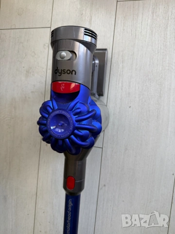 Dyson V7, снимка 3 - Прахосмукачки - 54560436