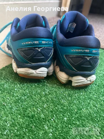 Дамски маратонки Mizuno, снимка 4 - Маратонки - 55592404