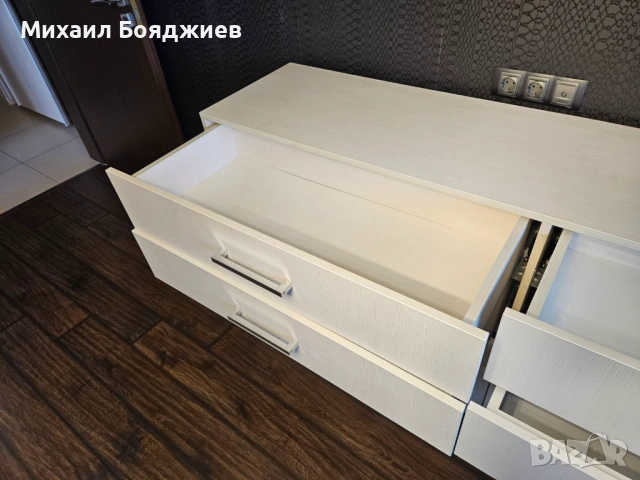 Шкаф за спалня бял, снимка 2 - Шкафове - 54091801