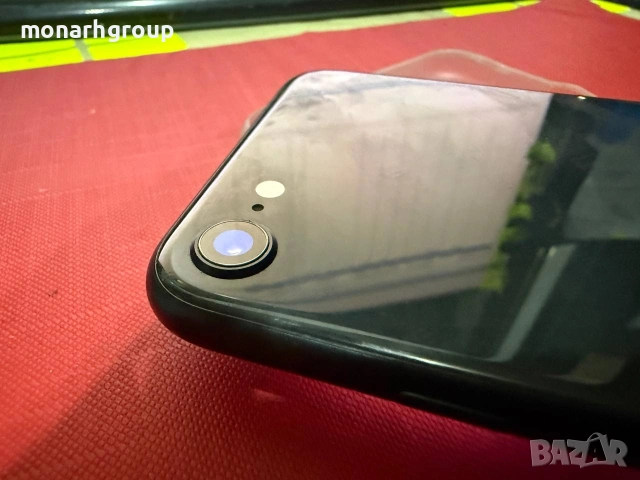 Телефон Iphone SE/64GB/капацитет на батерия 78%/+кейс, снимка 9 - Apple iPhone - 55003413