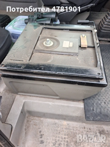 Седалка за транспортер Т4 Volkswagen , снимка 3 - Аксесоари и консумативи - 54047987