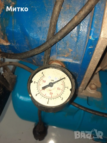 Хидрофорна помпа марка EINXELL модел Hauswasserwerk HW 40, снимка 13 - Напояване - 54947437