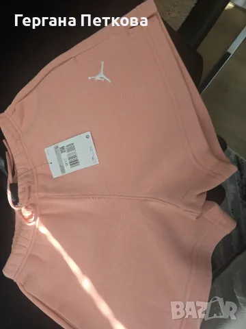 Дамски къси гащи Nike, снимка 2 - Спортни екипи - 55633735