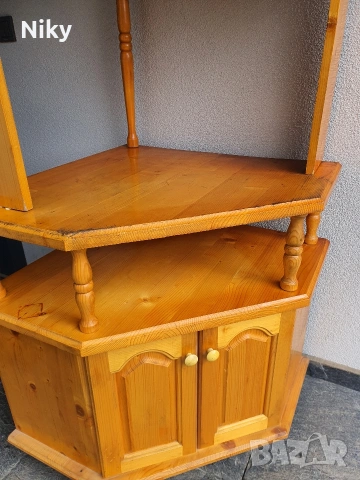 Висок ъглов тв.шкаф от масив , снимка 4 - Шкафове - 54026874