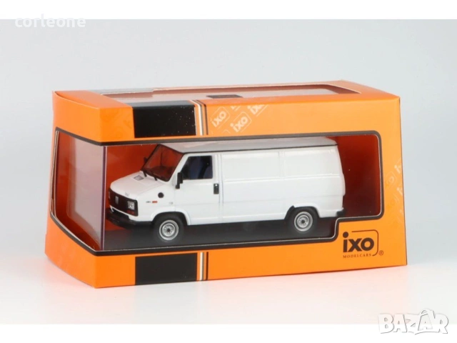 Fiat Ducato фургон 1982 - мащаб 1:43 на IXO Models моделът е нов в PVC дисплей-кейс, снимка 3 - Колекции - 54953142