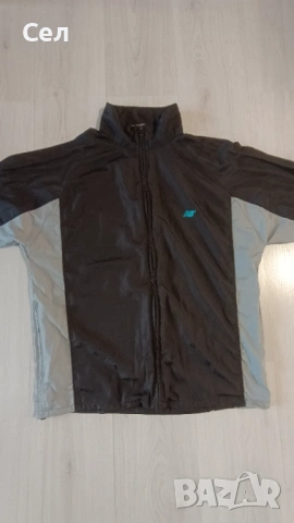 Ветровка New Balance L, снимка 3 - Спортни дрехи, екипи - 54789851