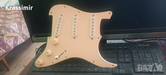 Pickguard Cream. Squier Stratocaster , снимка 2 - Китари - 54892976