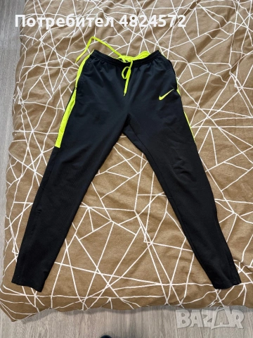 Екип Nike, снимка 3 - Спортни дрехи, екипи - 54504643
