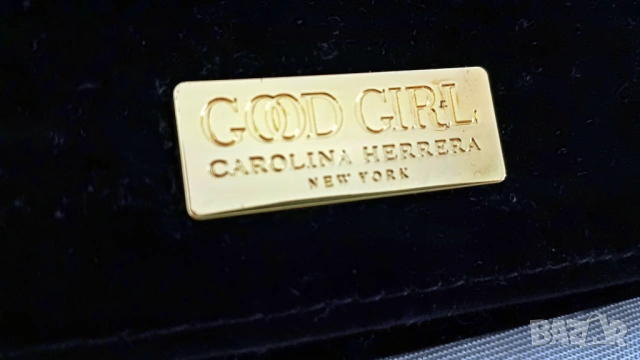 Carolina Herrera портфейл, снимка 2 - Портфейли, портмонета - 54482867