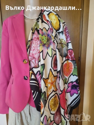 Копринен шал Marc Cain, снимка 4 - Шалове - 53094135