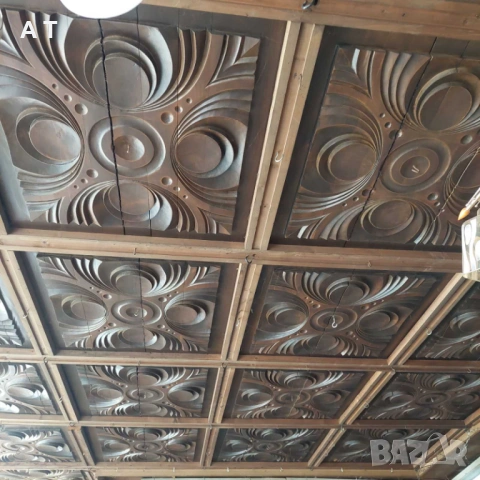 Таван с дърво резбва