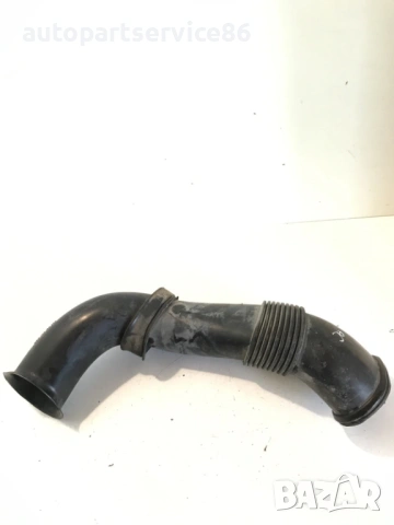 Маркуч за въздух дясна страна за Porsche Cayenne 4.5 V8 (2005) 7L5129609 