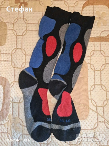 Чисто нови скиорски чорапи