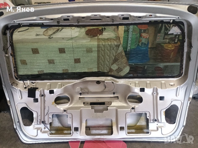 Пета врата за Mercedes w211 , снимка 3 - Части - 54897729