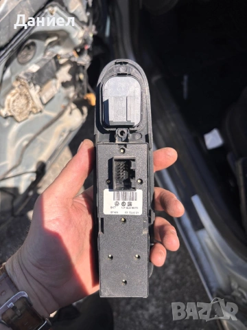 Панел бутони Сеат Леон (стъкла), снимка 2 - Части - 54339319