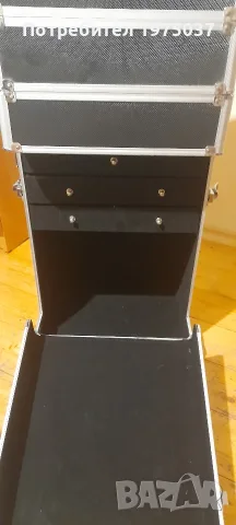 Професионален куфар за грим и козметика, снимка 2 - Куфари - 55598539