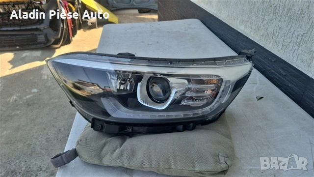 Ляв фар Kia Stonic година 2018 2019 2020 2021 2022 2023 Халогенна LED лупа код 92101-H8, 92101H8 