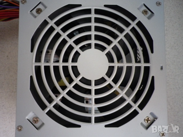 Захранване за компютър Delux 250W, снимка 4 - Захранвания и кутии - 54837119