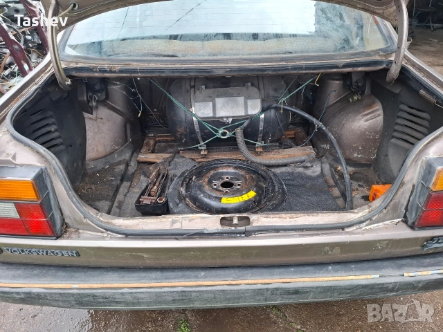 VW Jetta mk2 1.6 бензин на части , снимка 15 - Автомобили и джипове - 54092407