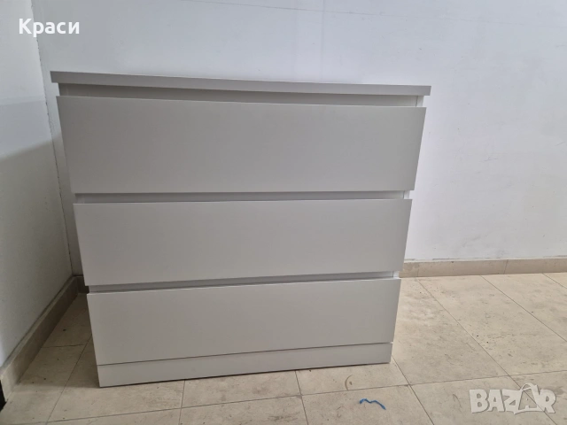 Скрин IKEA MALM с 3 чекмеджета в бял цвят и изчистен скандинавски дизайн., снимка 4 - Скринове - 54995783