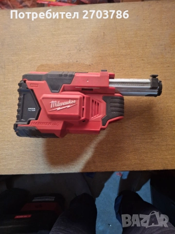 Milwaukee m12прахоуловител, снимка 3 - Куфари с инструменти - 54093388