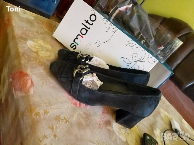 дамски обувки на ток нисък ток smalto Italy 39 номер 