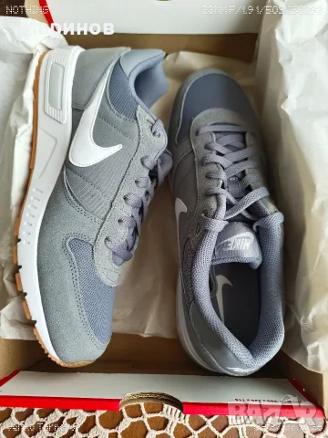 Чисто нови маратонки Nike Nightgazer (№44 / 28 см) - Сиви с кутия, снимка 2 - Маратонки - 55414020