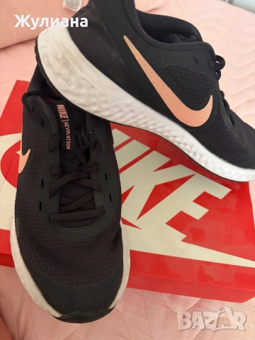 Nike маратонки Revolution, снимка 2 - Маратонки - 55193801