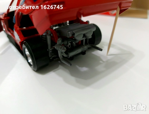 Lancia Delta S4 1:24 Bburago, снимка 4 - Колекции - 54183525