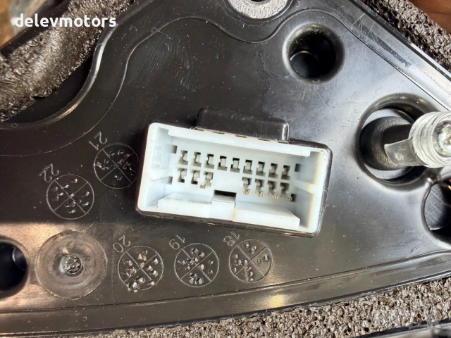 87610-J7220 ляво огледало от Kia XCeed (CD) 1.5 T-GDI двигател G4LH 140 кс., 6 ск., 5300 км., 2025 г, снимка 7 - Части - 54677331