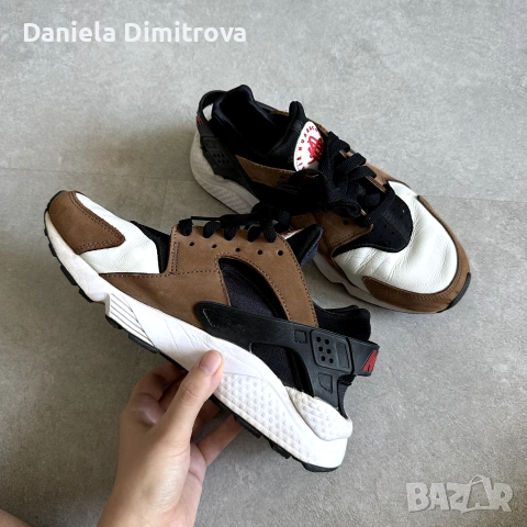 Nike Air Huarache LE в цвят "Bison", снимка 3 - Кецове - 55273969