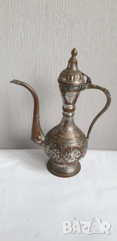 Стар бронзов ибрик