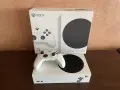 Xbox Series S 512GB – Отлично състояние, с кутия и оригинален контролер, снимка 1
