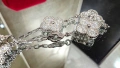 Van Cleef & Arpels VCA 5 Motifs Silver Diamonds Vintage Alhambra Дамска Гривна, снимка 7