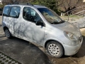 Toyota Yaris Verso на части, снимка 1