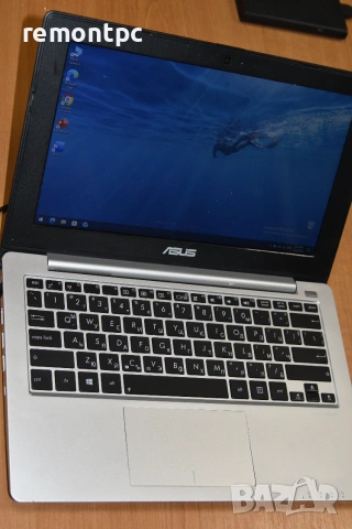 ASUS X201E 11 инчов . 4 GB DDR3 . 320 GB HDD - батерия и зарядно