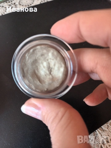 Декоративна козметика Shiseido, Estee Lauder, Dermacol, снимка 2 - Декоративна козметика - 54659405