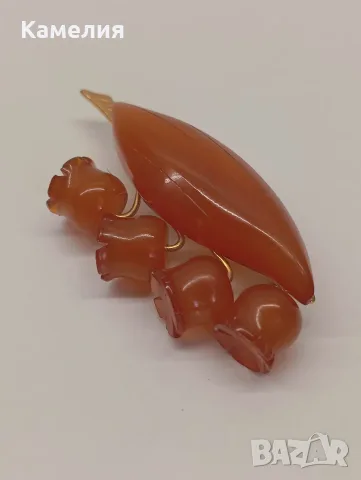 Кехлибар. Брошка 
