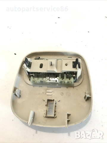 Предна плафониера за Citroen C4 1.6 16V (2005) 9636696877, снимка 2 - Части - 54541002