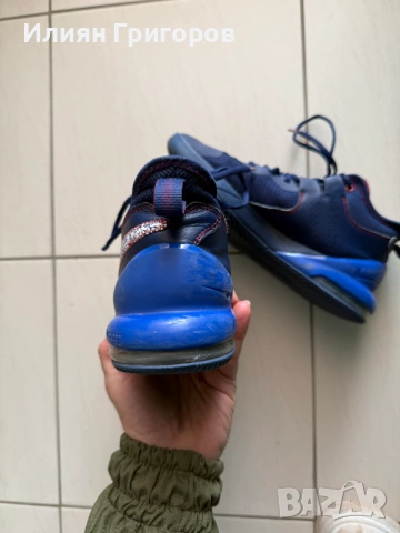 Обувки Nike Air Max Impact, снимка 2 - Спортни обувки - 54262776