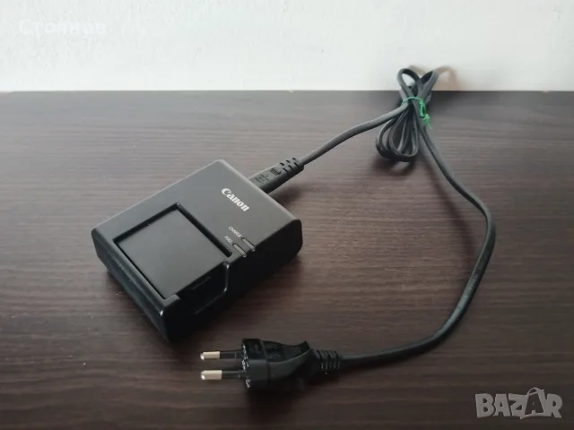Оригинално зарядно за камери Canon LC-E10 със  батерия LP-E10 