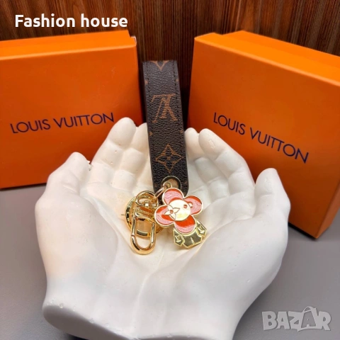 Louis Vuitton кючодържател