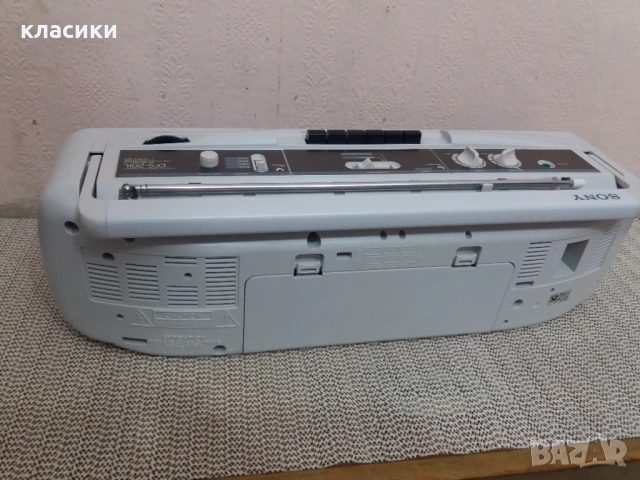 Радиокасетофон SONY, снимка 10 - Радиокасетофони, транзистори - 54789404
