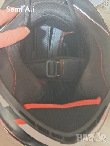 продавам каска за мотор каските не се ползва много, снимка 8 - Аксесоари и консумативи - 54200603