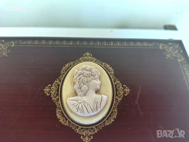 Прекрасна Стара Музикална Кутия За Бижута, снимка 3 - Антикварни и старинни предмети - 55453853