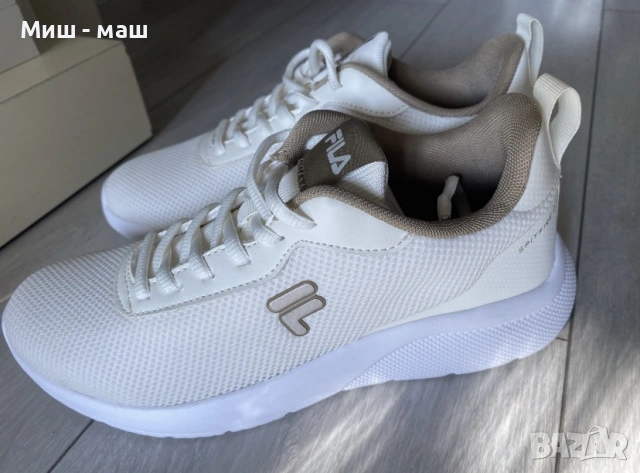 Дамски маратонки Fila, снимка 2 - Маратонки - 55196179