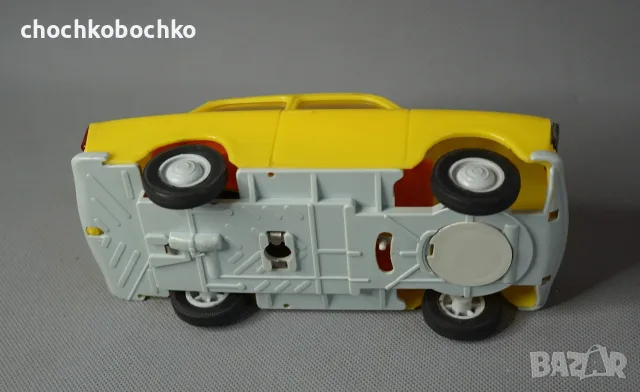 TRABANT 601 Старa Немска пластмасовa играчкa модел кола, снимка 6 - Колекции - 55346923
