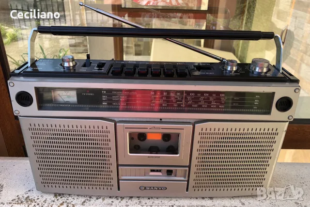 радиокасетофон SANYO M-9922K (Japan), снимка 9 - Радиокасетофони, транзистори - 55416357