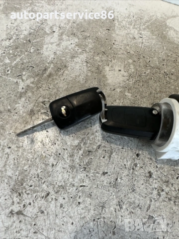 Контактен ключ с ключ за Chevrolet Captiva 2.2 VCDI (2012) 22743215, снимка 2 - Части - 54644977