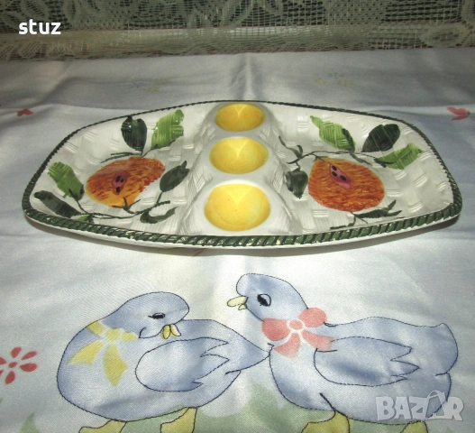 Порцеланова поставка, плато за яйца, снимка 3 - Чинии - 53986575
